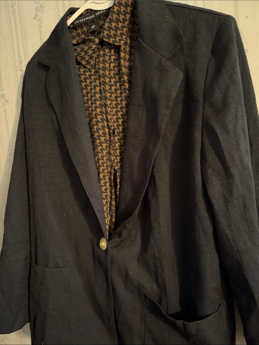 Sag harbor black Blazer with houndstooth blouse